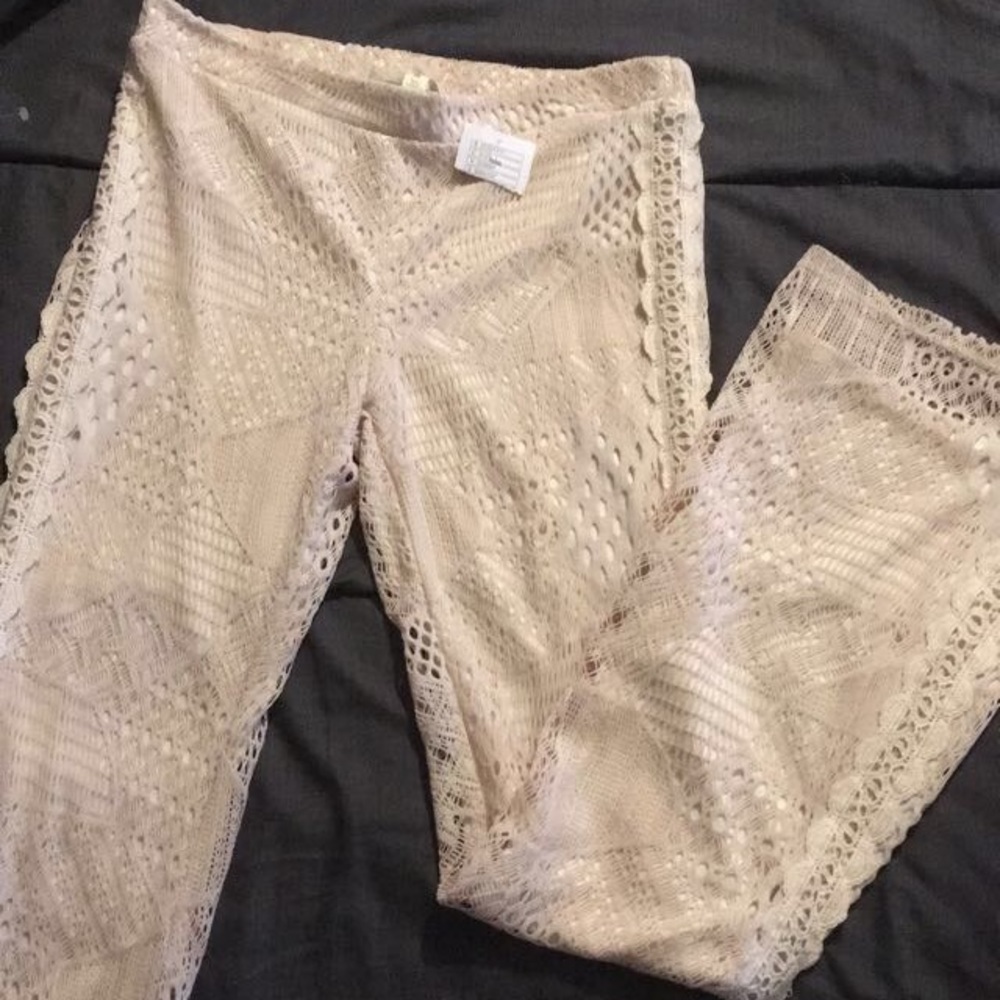 UO Women's Lace Pants Sz Medium
