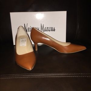 Neiman Marcus Brand Brown Leather Pumps