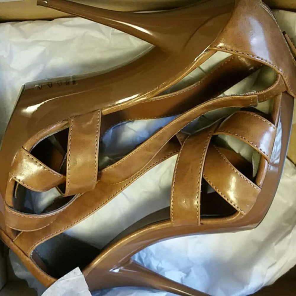 Michael Antonio Tan high heel sandals 8.5