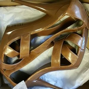 Michael Antonio Tan high heel sandals 8.5