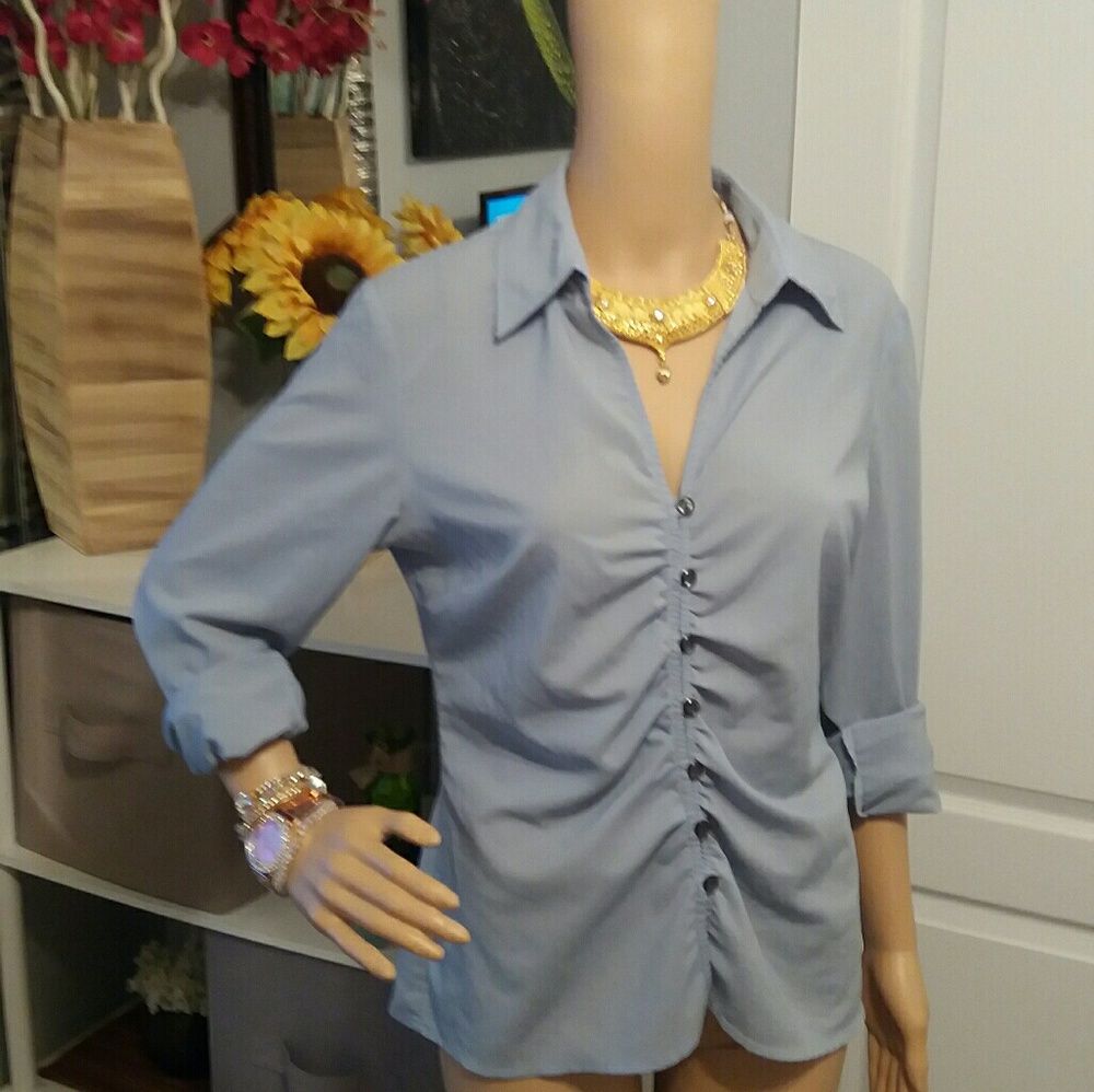 20% off 3+ items; New York & Co Blouse, Size 8