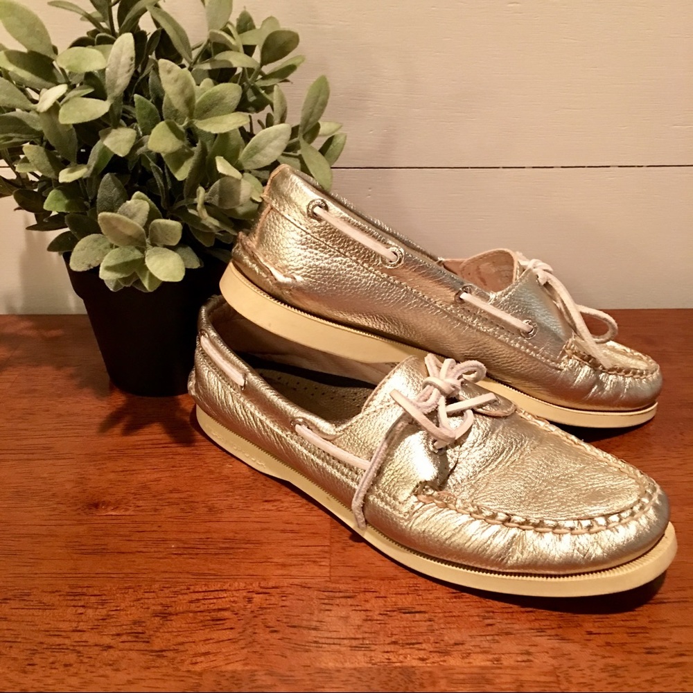 Host Pick!! Metallic Sperry Top-Siders