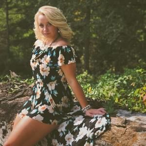 Meet your Posher, Katelyn