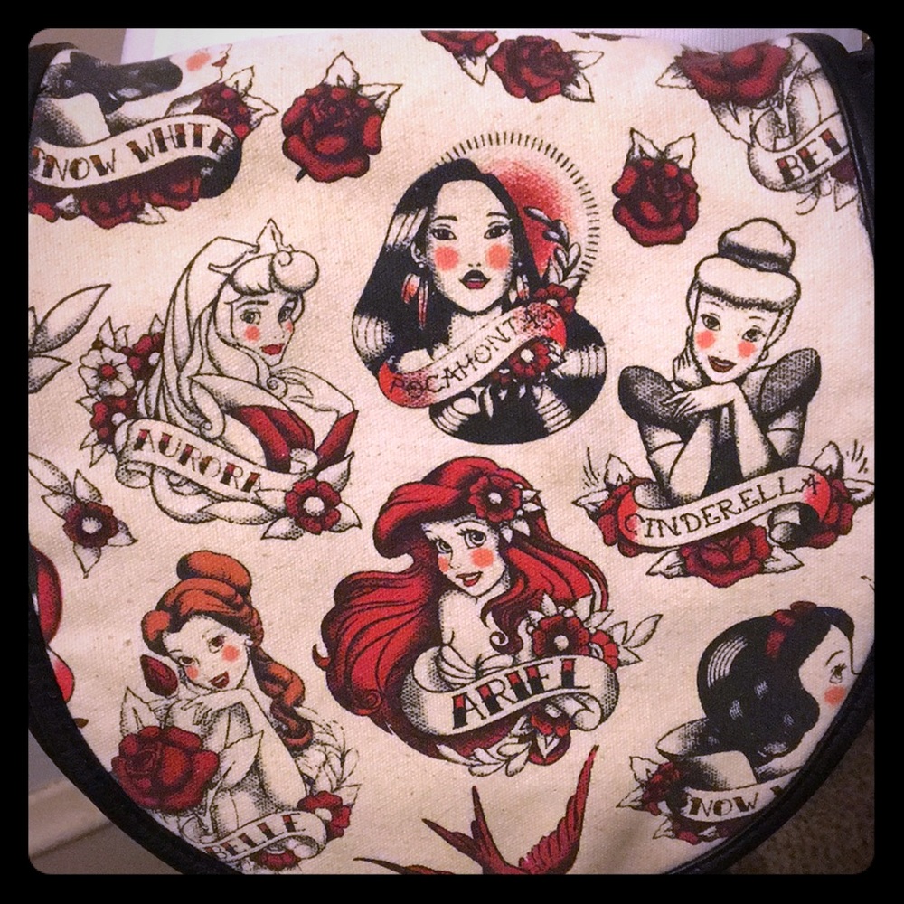 ⚡️SALE!⚡️ 👑Disney Princess Flash purse 👑