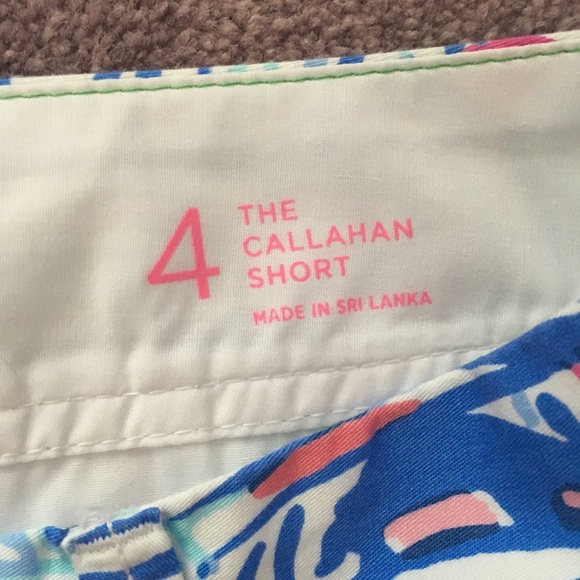 ๐SOLD๐ Lilly Pulitzer Red Right Return Shorts - Picture 3 of 3