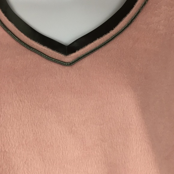 Liz Claiborne Pajama Soft Top SIze M - Picture 2 of 7