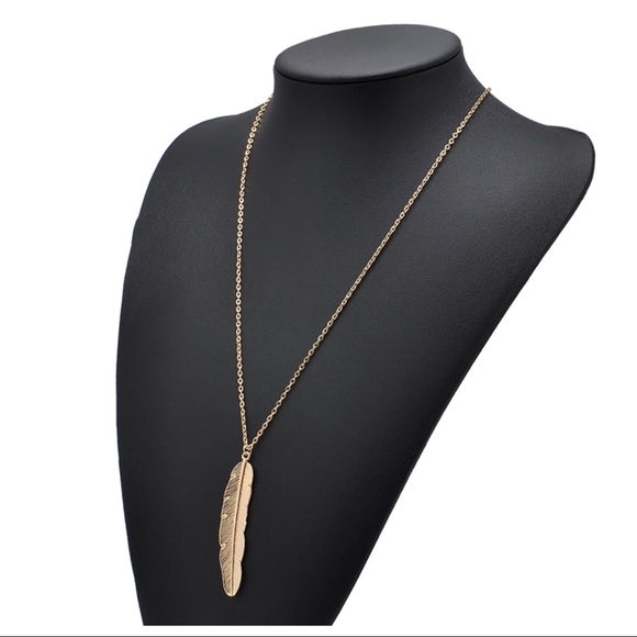 Jewelry - 1Day Sale! Necklace