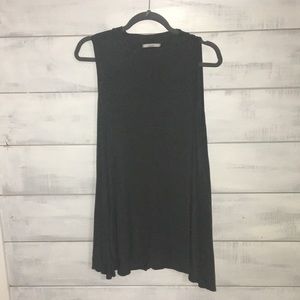 Sleeveless gray dress