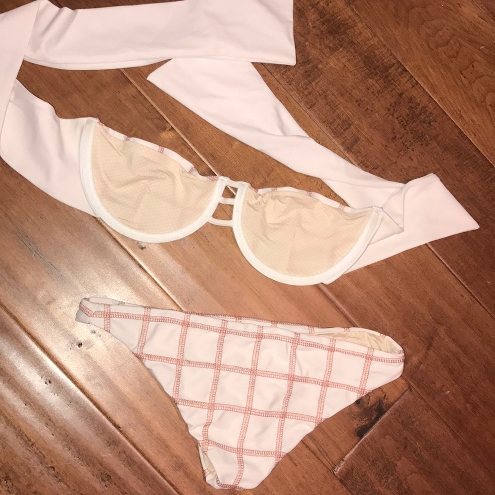ACACIA SWIMWEAR SET - Picture 2 of 4