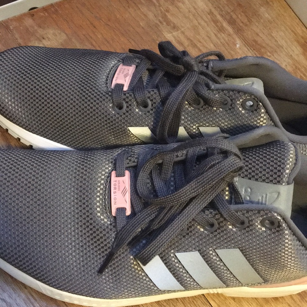 NEW ADIDAS TORSION