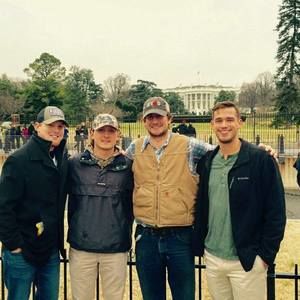 Meet your Posher, Wade