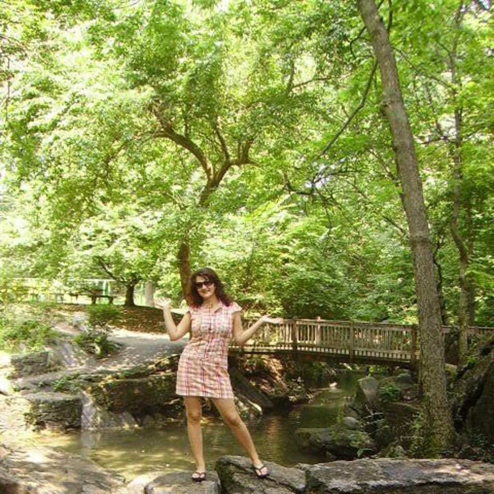 Meet your Posher, Elena