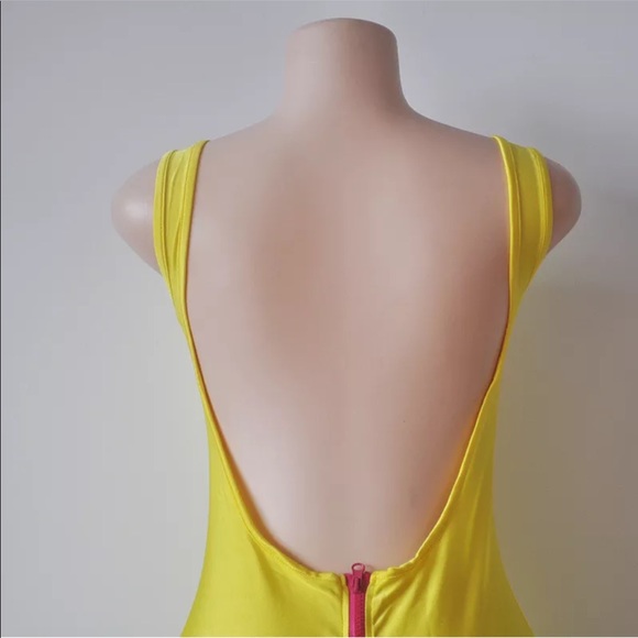 BRAND NEW TIGHT SEXY HOT YELLOW MIDI DRESS!! 💛✔️ - Picture 7 of 8