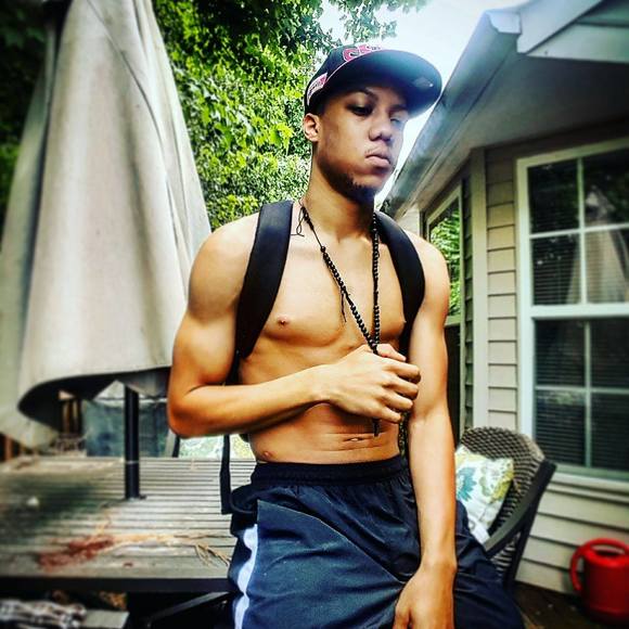 Meet your Posher, Devin - Picture 1 of 1