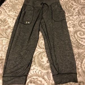 Under Armour cropped pant