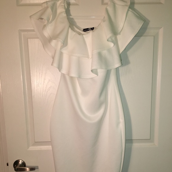 A White Dress - Picture 4 of 6