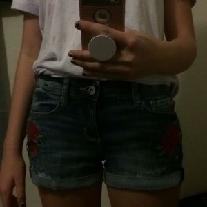 Flower jean shorts