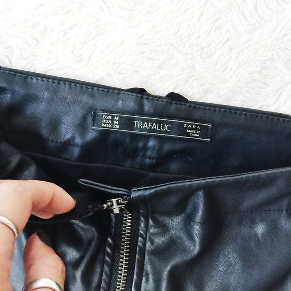 ♠️ Faux Leather Mini Skirt from Zara ♠️ - Picture 3 of 4