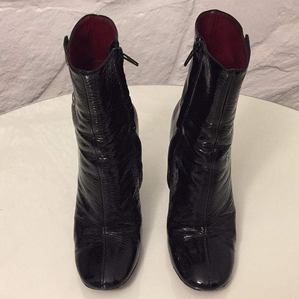 Chloe black patent leather booties size37