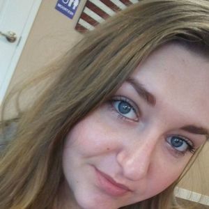 Meet your Posher, Hayley