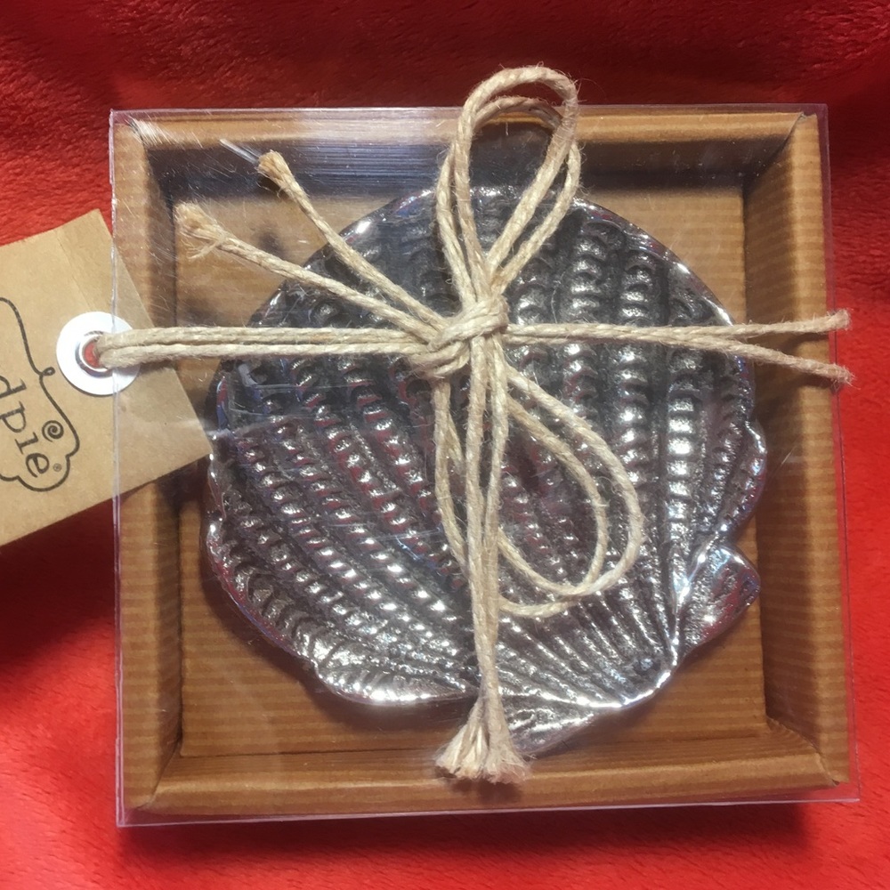 🌸Sold🌸Starfish or a shell jewelry dish.