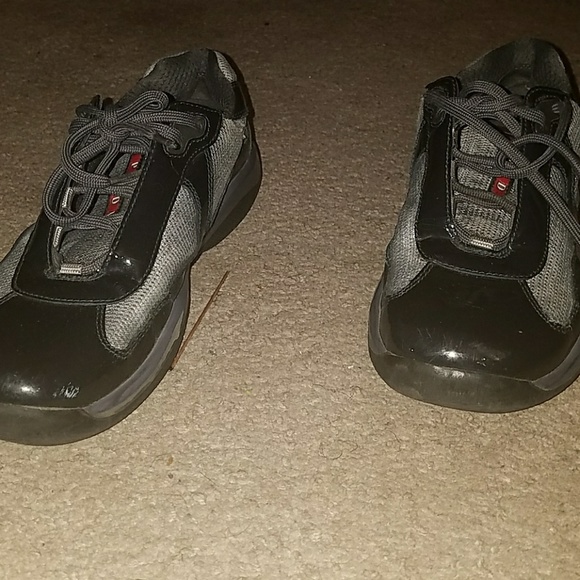 Lightly worn Prada - Picture 8 of 8