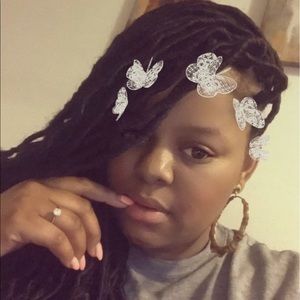 Meet your Posher, Yasmine