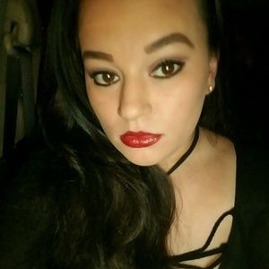 Meet your Posher, Krystal