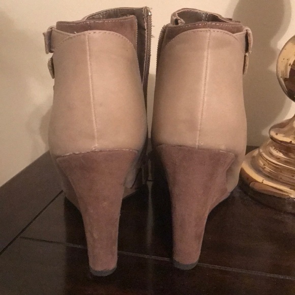 Booties - Picture 4 of 5