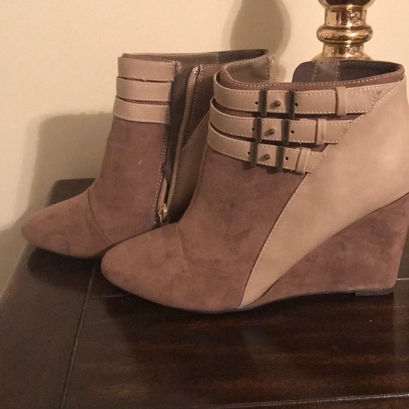 Booties - Picture 5 of 5