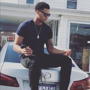 Meet your Posher, Pierre