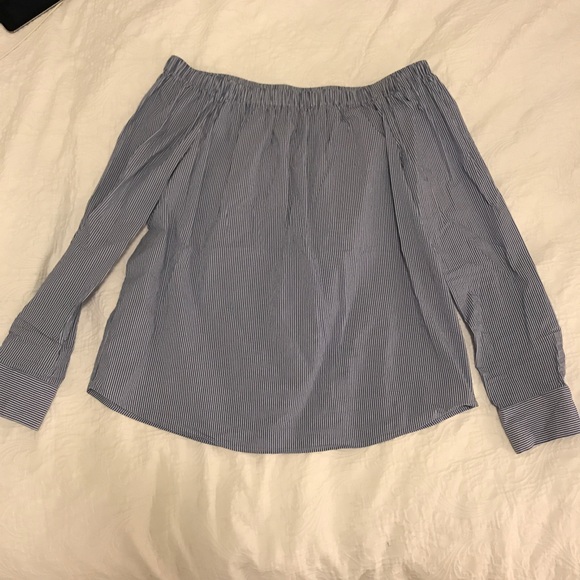 Zara Off the Shoulder Top - Picture 2 of 4