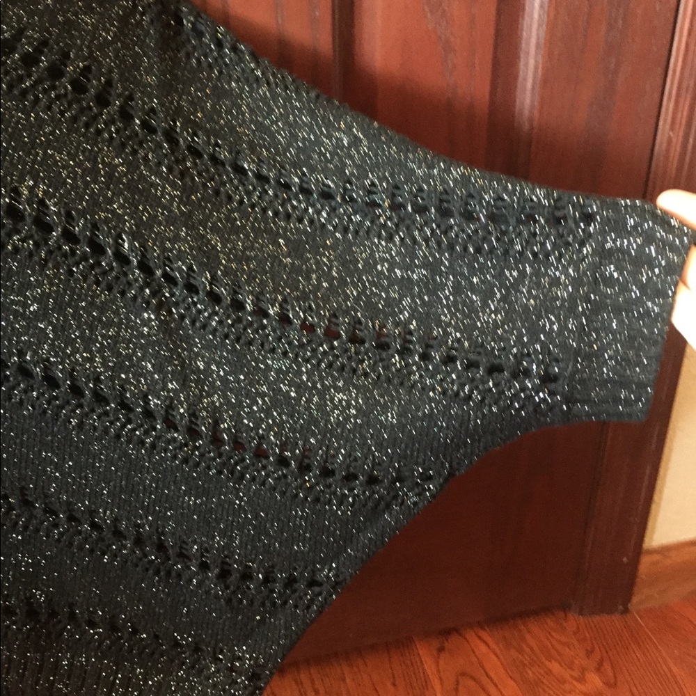 Sweater - Picture 2 of 4