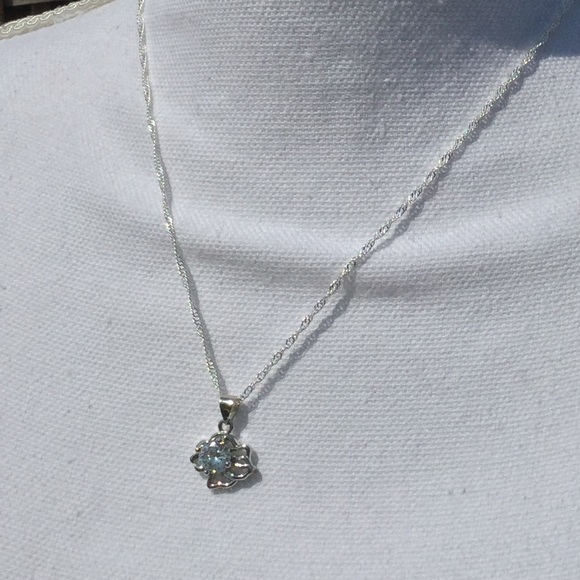 ✨Last 1✨Leo Zodiac Crystal Sterling Necklace! - Picture 4 of 9