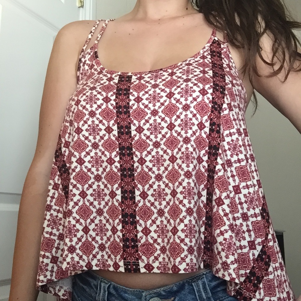 Printed strappy tank ❣️