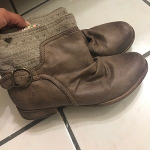 Roxy boots