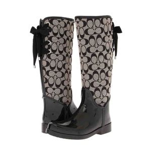 Coach Rain boots(☆Crossposted☆)