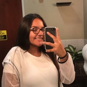 Meet your Posher, Vanessa