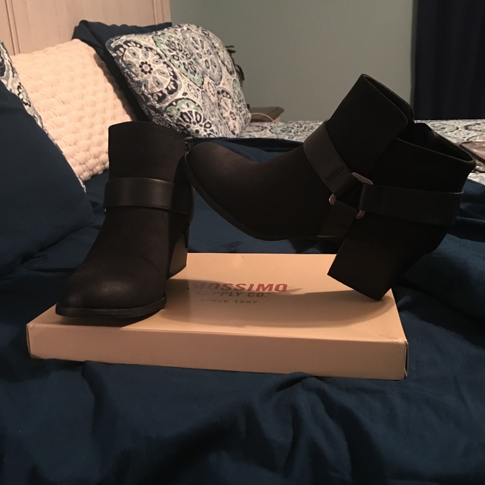 Mossimo booties