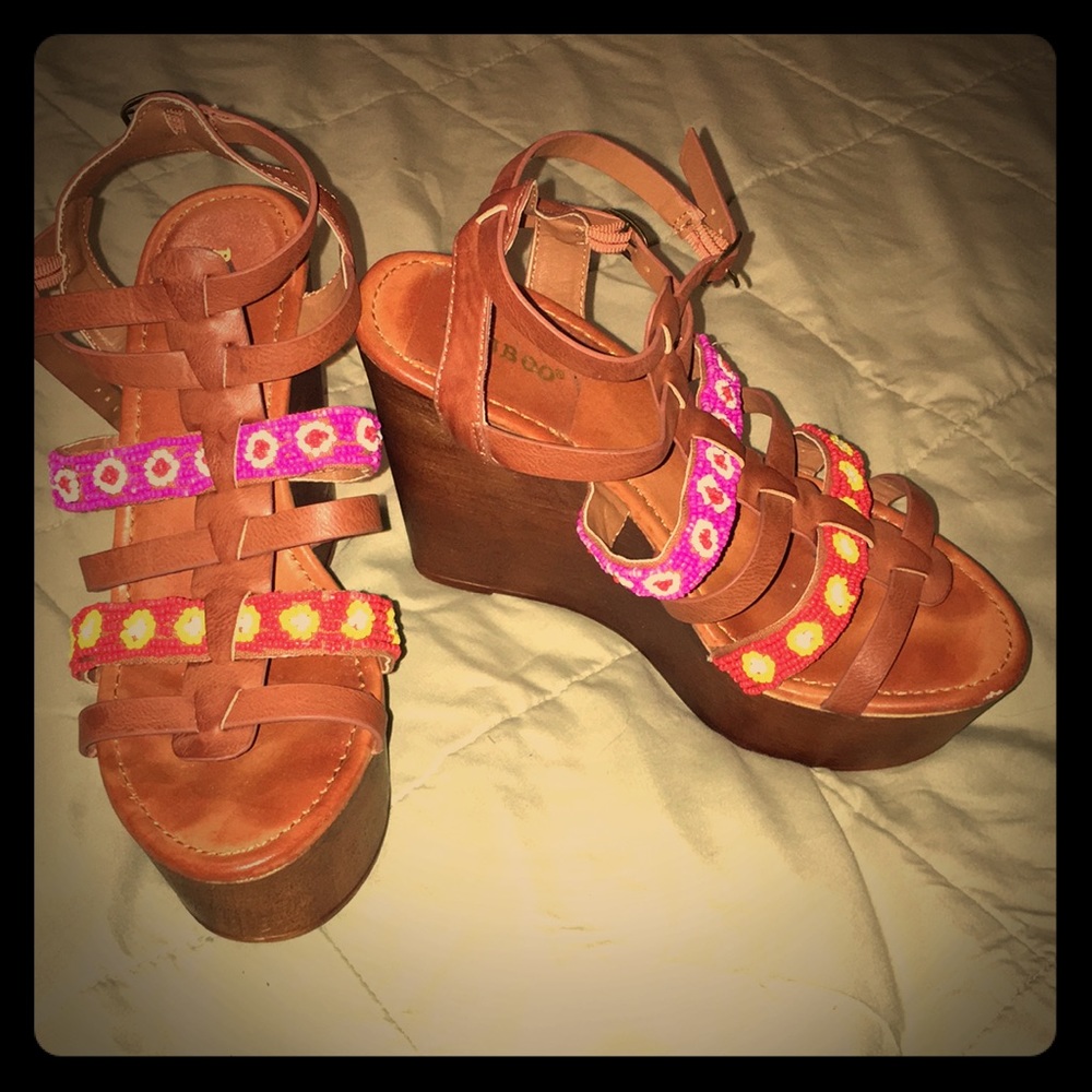 Size 7 wedges