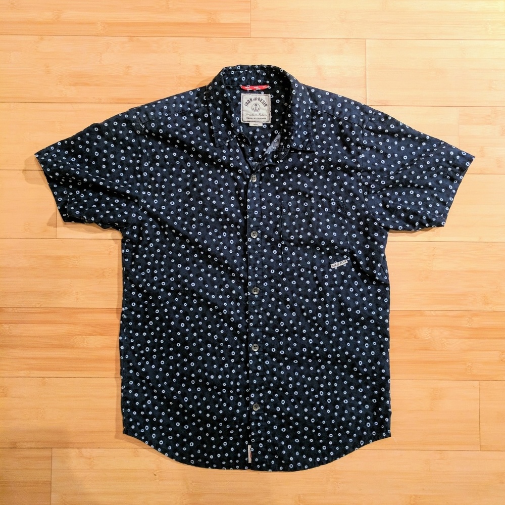 Iron & Resin short sleeve button down