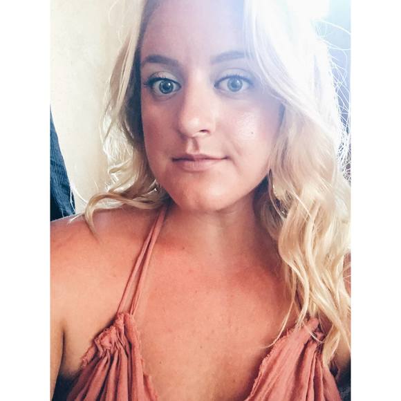 Meet your Posher, Cassidy - Picture 1 of 1