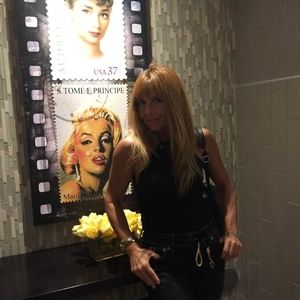 Meet your Posher, Sandra