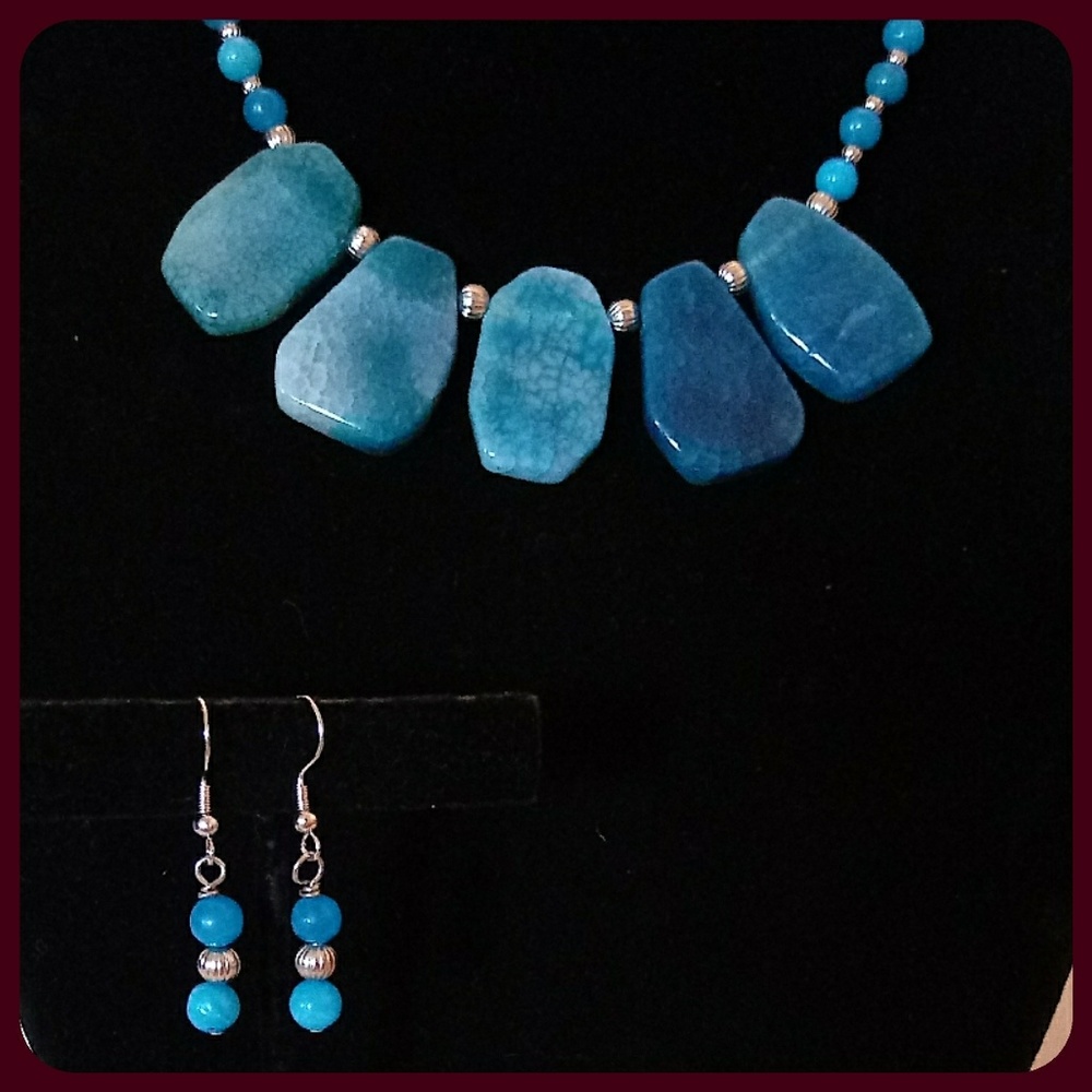 Crackle Agate Necklace & Earrings Set