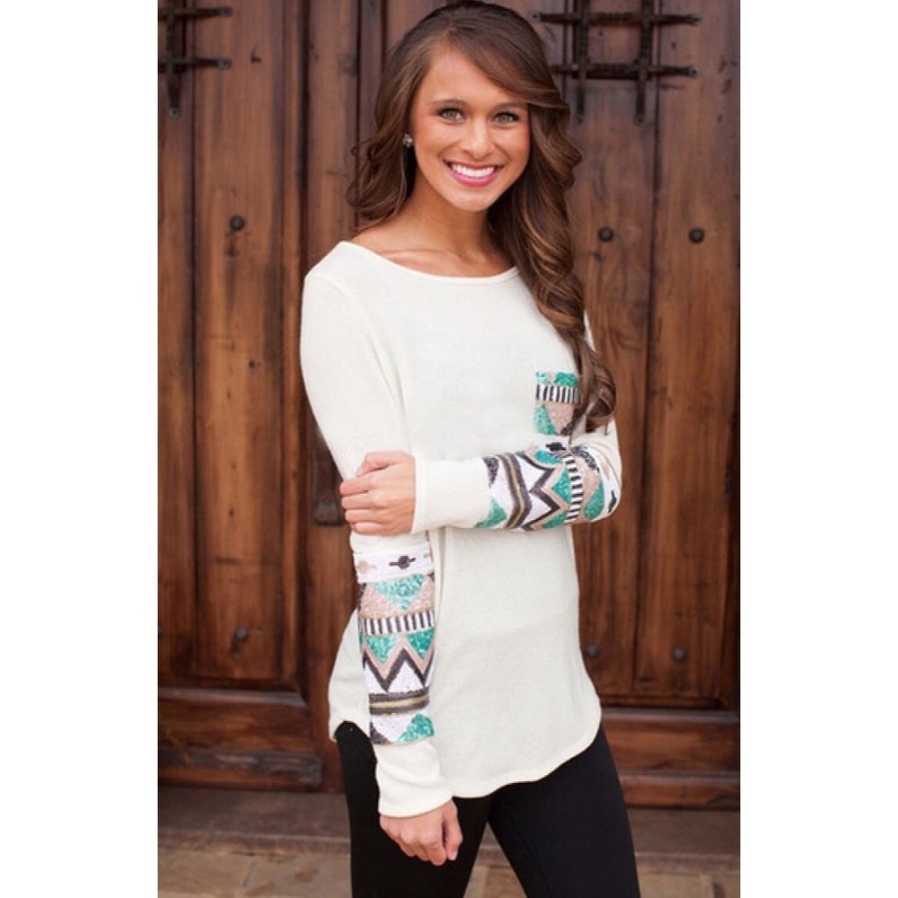 ‼️L LEFT‼️ Beautiful Long Sleeve Top - Picture 2 of 3