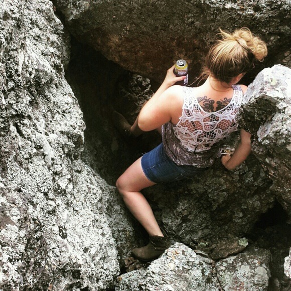 Meet your Posher, T - Picture 2 of 8