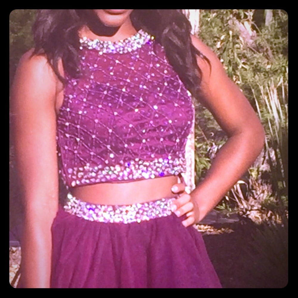 BEAUTIFUL 2 piece dress!