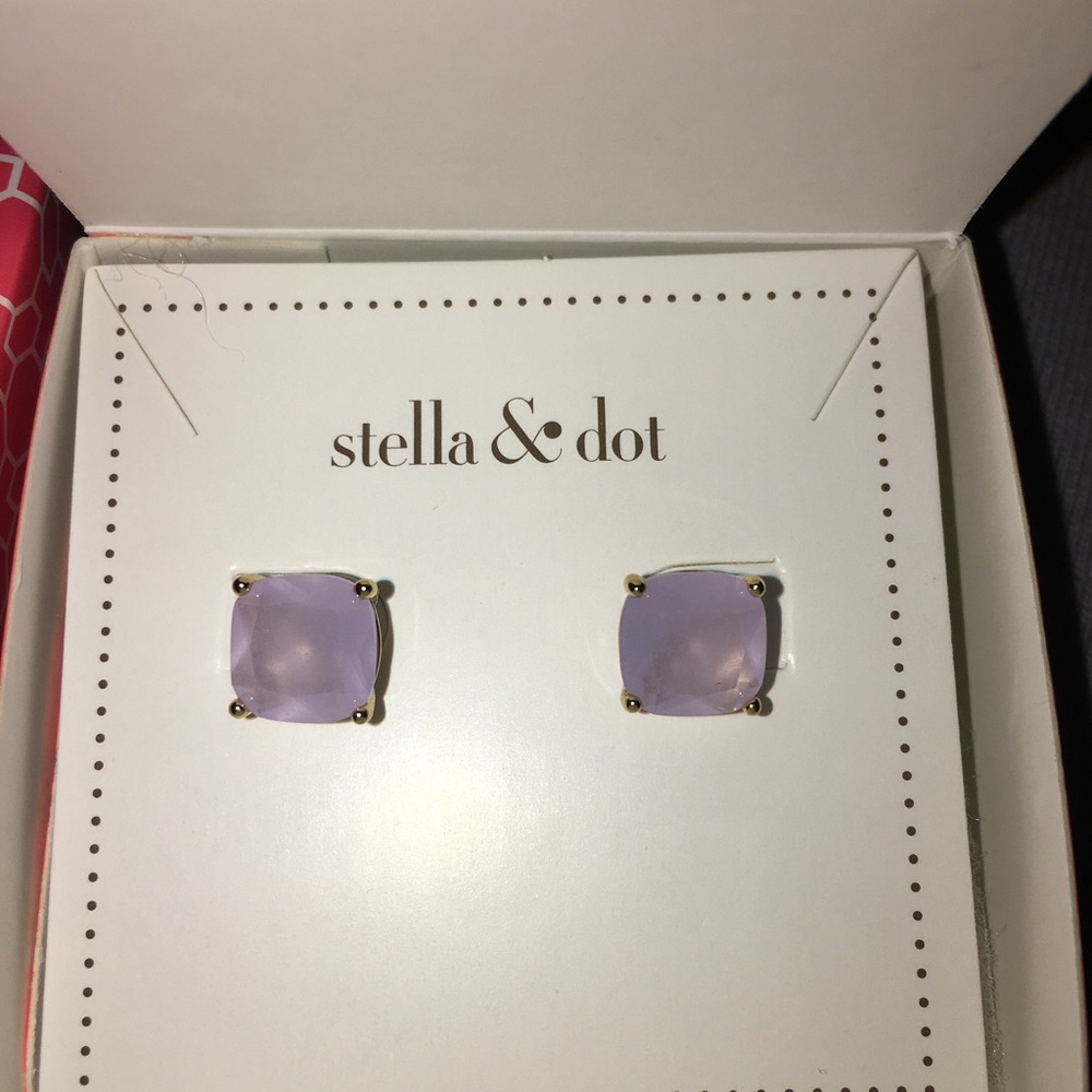 Stella & Dot Luxe Stud earrings