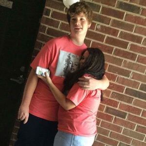 Meet your Posher, Êvân