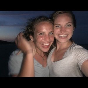 Meet your Posher, Brianna